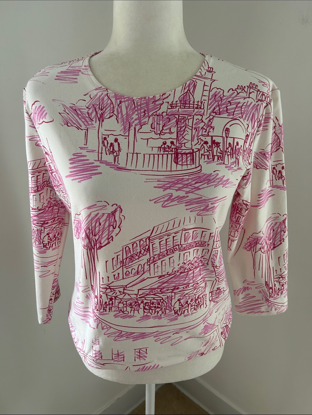 Leggier White & Pink Scenic Print Lightweight Knit Top sz M/L